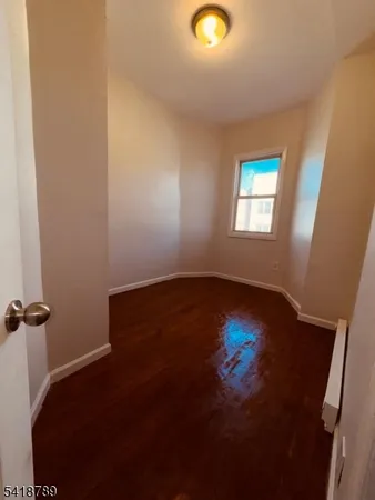 $2,350 | 489 South 17th Street, Unit 2, Newark, NJ 07103