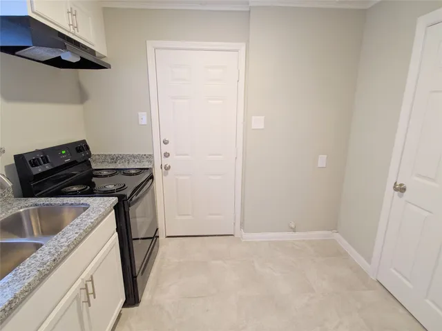 $895 | 505 13th Street North, Texas City, TX 77590