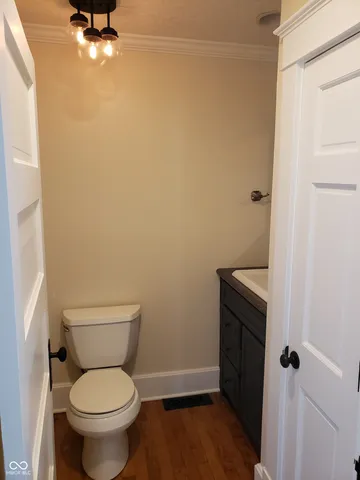 $2,400 | 1914 Commerce Avenue, Indianapolis, IN 46201