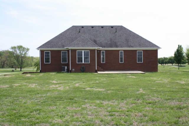 260 Dunn Fall River Road Lawrenceburg, TN 38464 - Photo 18 of 20 Great sized patio for grilling and entertaining.