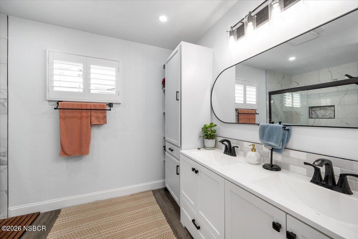 400 Mariott Road Santa Maria, CA 93454 - Photo 11 of 29 17-Primary Bedroom En Suite
