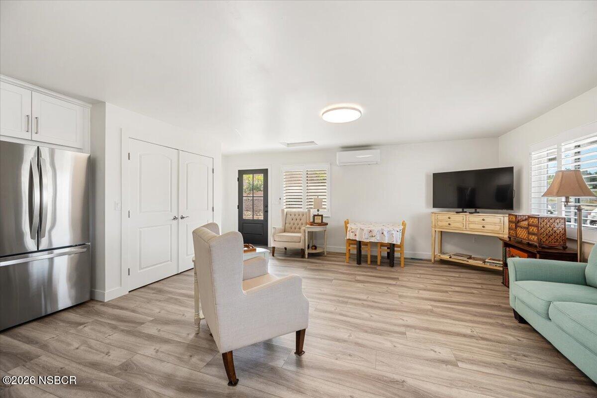 400 Mariott Road Santa Maria, CA 93454 - Photo 19 of 29 25-ADU Living Room