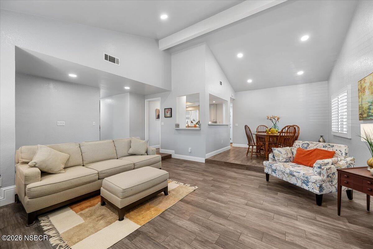400 Mariott Road Santa Maria, CA 93454 - Photo 4 of 29 09-Living Room
