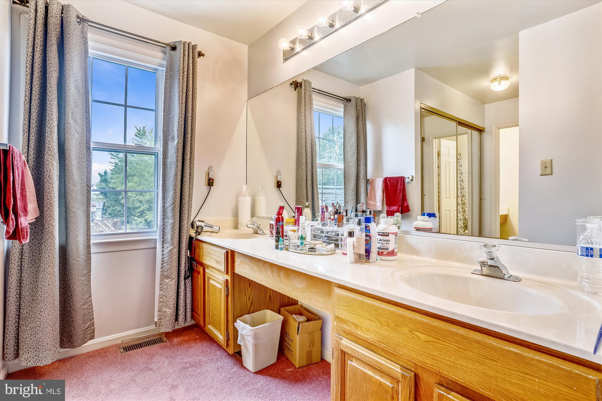 2943 Gracefield Road Silver Spring, MD 20904 - Photo 24 of 60 Dressing area