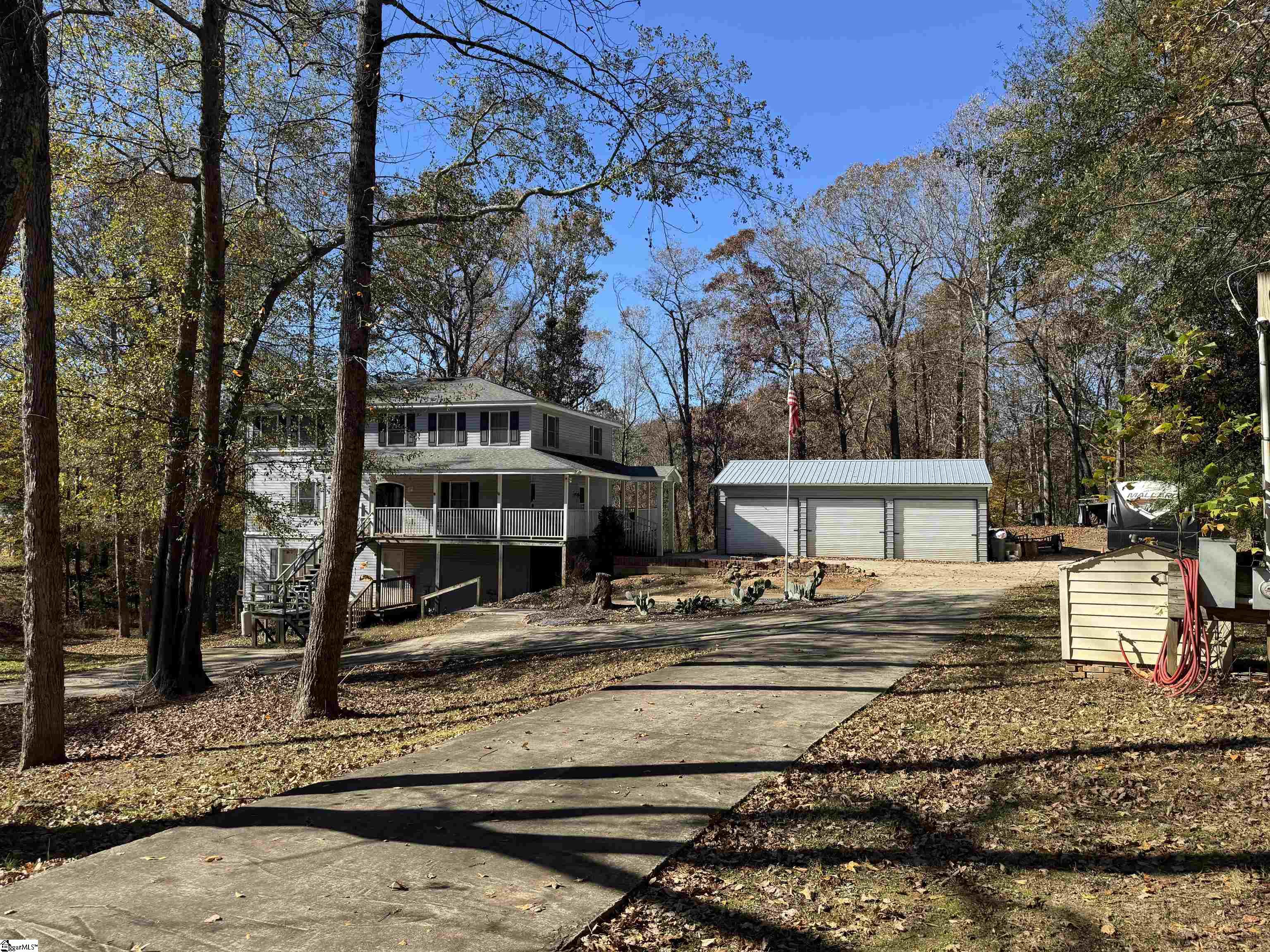 220 Wildwood Farms Road Gray Court, SC 29645 - Photo 3 of 48