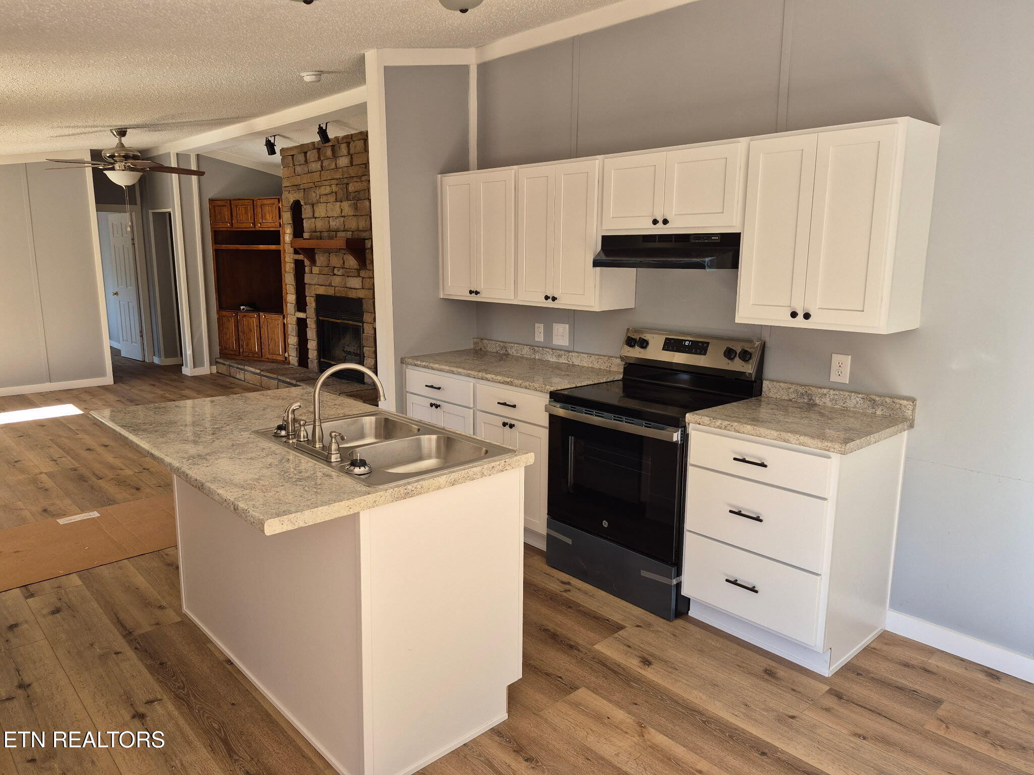 340 Lovin Farm Road Vonore, TN 37885 - Photo 15 of 32 IMG_20251021_192427 (10)