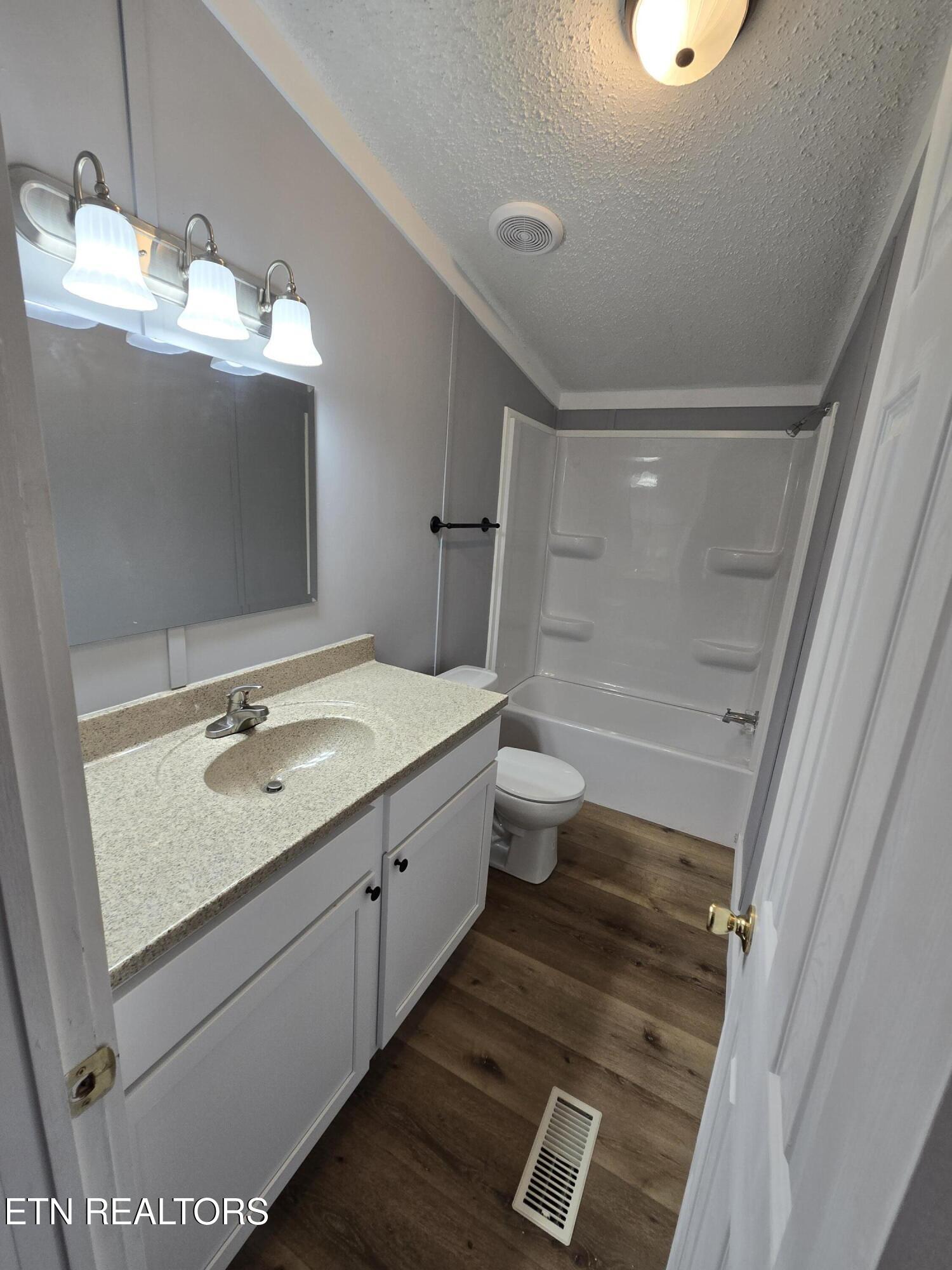 340 Lovin Farm Road Vonore, TN 37885 - Photo 23 of 32 20251024_095318