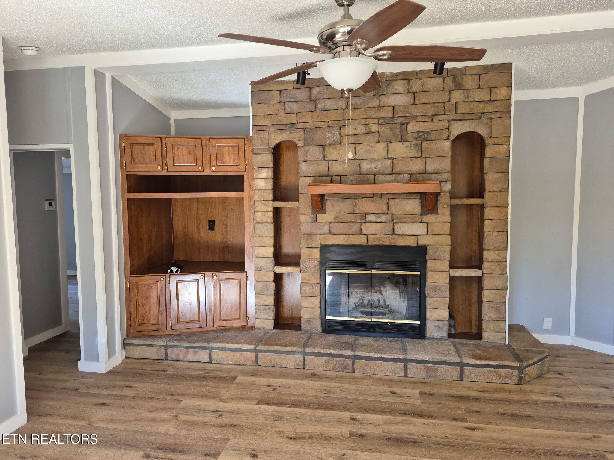 340 Lovin Farm Road Vonore, TN 37885 - Photo 8 of 32 IMG_20251021_192427 (9)