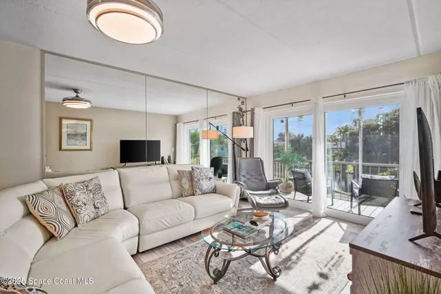 $199,000 | 1001 West Eau Gallie Boulevard, Unit 229, Melbourne, FL 32935