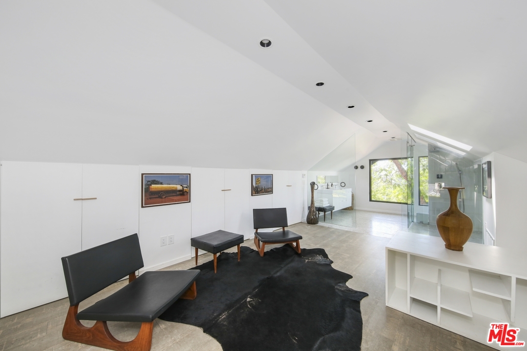 1661 Edgecliffe Drive Los Angeles, CA 90026 - Photo 25 of 49