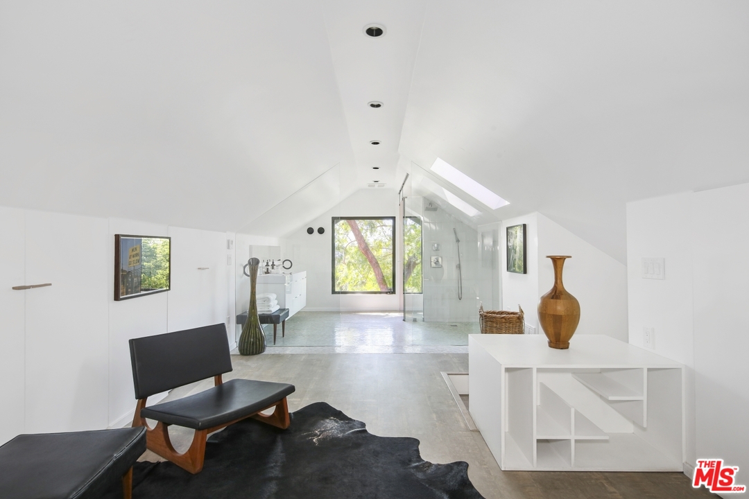 1661 Edgecliffe Drive Los Angeles, CA 90026 - Photo 30 of 49