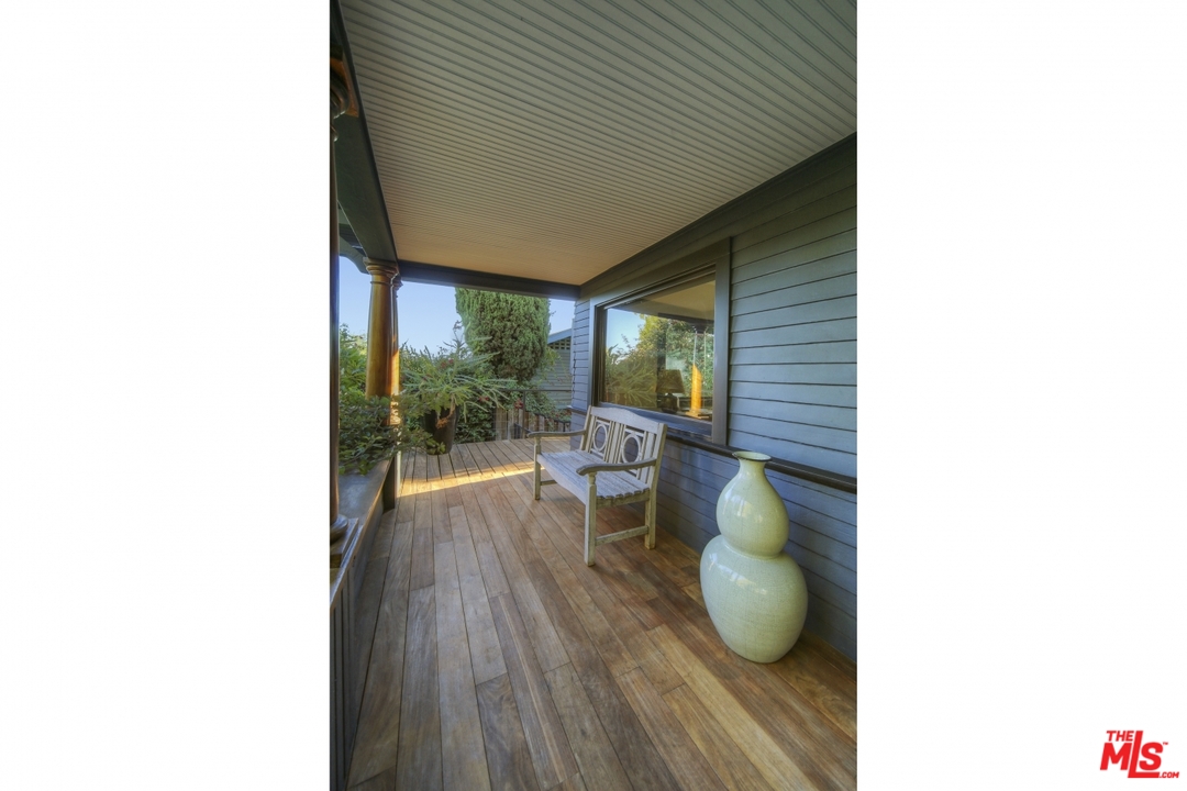 1661 Edgecliffe Drive Los Angeles, CA 90026 - Photo 4 of 49