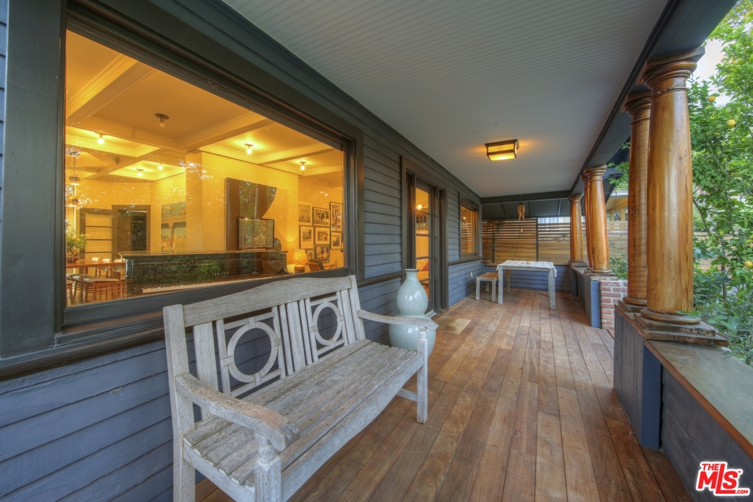 1661 Edgecliffe Drive Los Angeles, CA 90026 - Photo 38 of 49