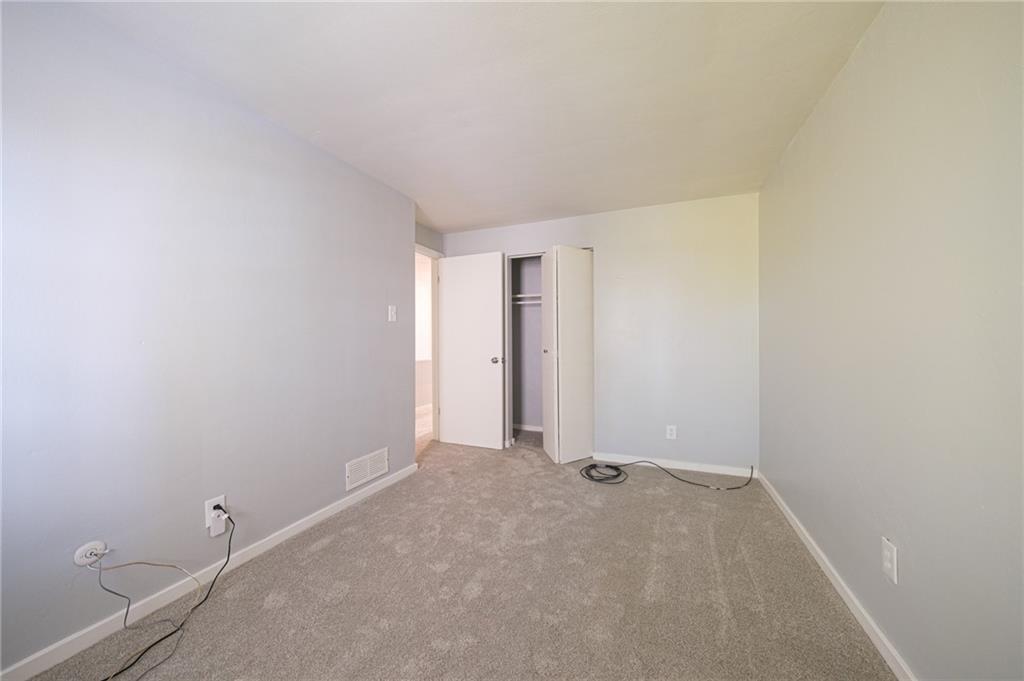 722 Mercer Street Pittsburgh, PA 15219 - Photo 28 of 41 a view of an empty room