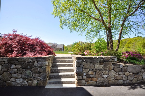 7 Mary Shepherd Road Littleton, MA 01460 - Photo 3 of 30 Gallery Image 3