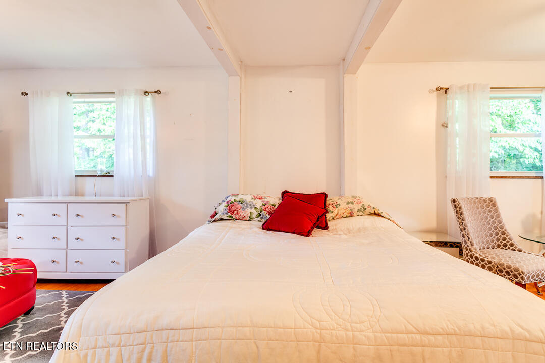 7907 Heiskell Road Powell, TN 37849 - Photo 13 of 43 019240711-3-7907HeiskellRdPowellTn-SCREE