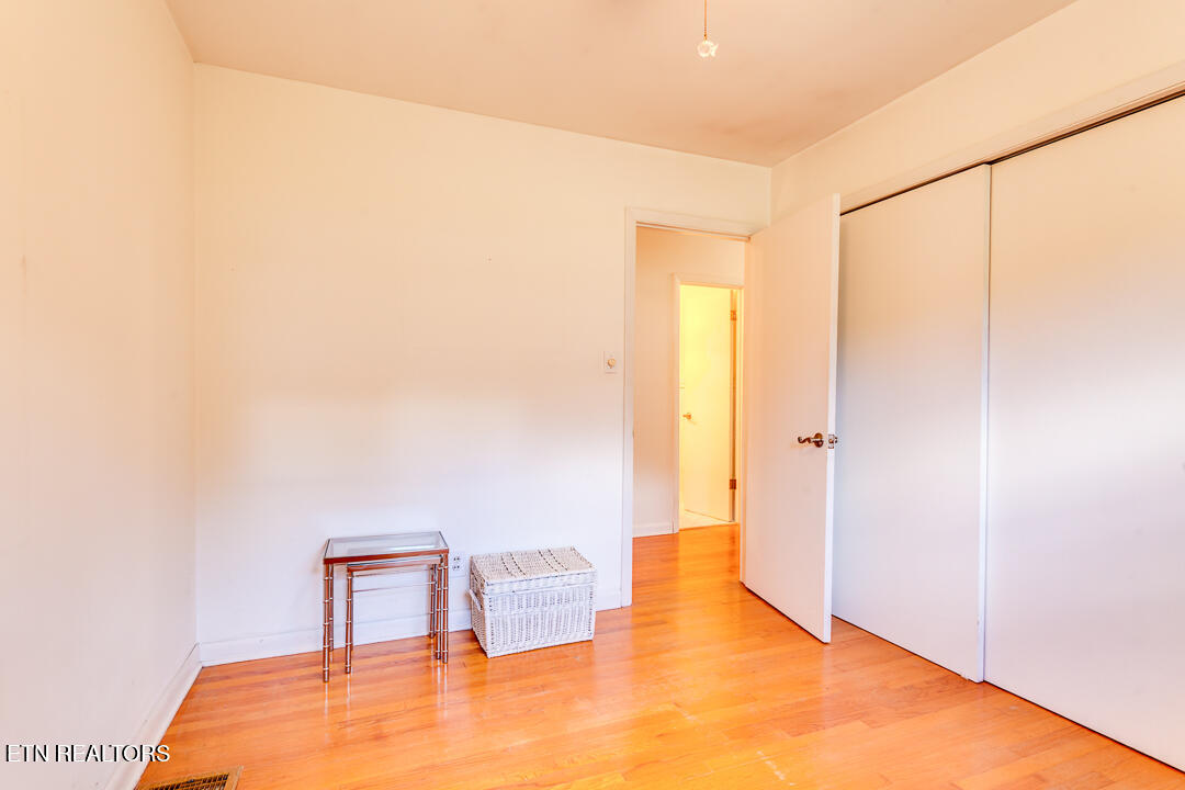 7907 Heiskell Road Powell, TN 37849 - Photo 21 of 43 018240711-3-7907HeiskellRdPowellTn-SCREE