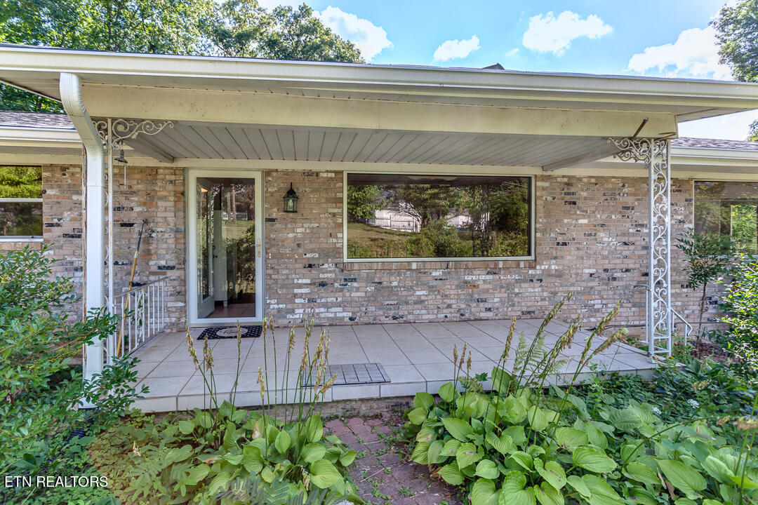 7907 Heiskell Road Powell, TN 37849 - Photo 3 of 43 004240711-3-7907HeiskellRdPowellTn-SCREE