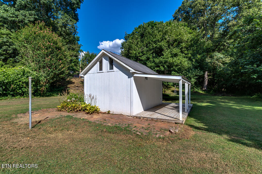 7907 Heiskell Road Powell, TN 37849 - Photo 36 of 43 043240711-3-7907HeiskellRdPowellTn-SCREE