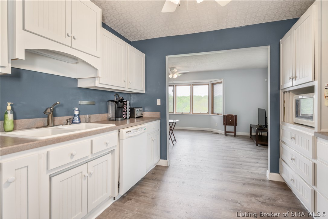 9605 Cooks Mill Road Georgetown, IN 47122 - Photo 10 of 42