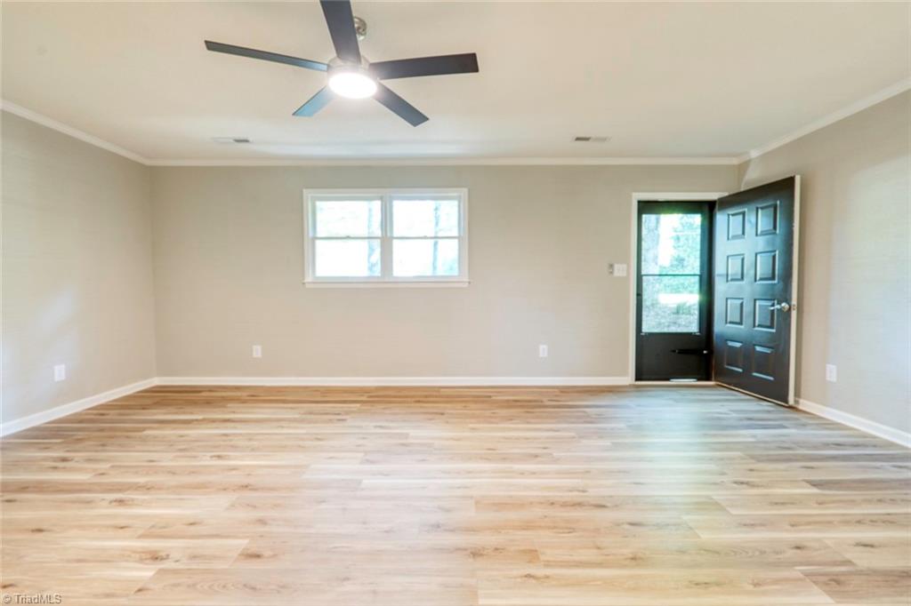 6560 Skylark Road Pfafftown, NC 27040 - Photo 11 of 16 Gallery Image 11