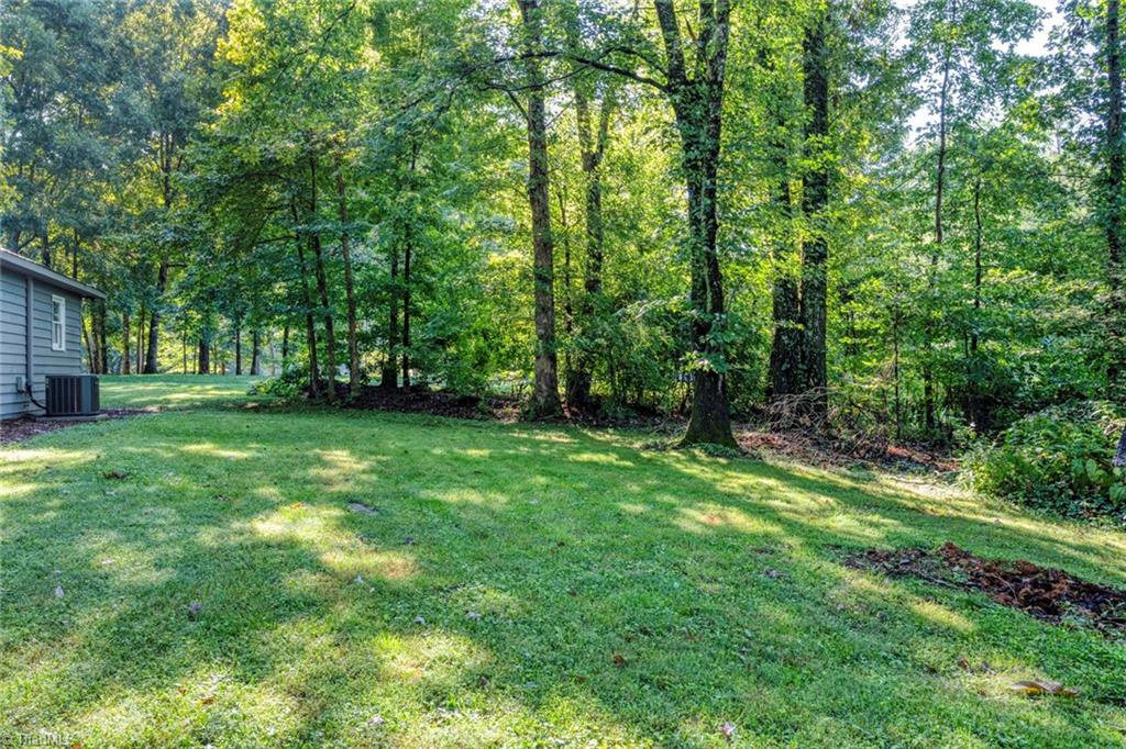 6560 Skylark Road Pfafftown, NC 27040 - Photo 14 of 16 Gallery Image 14