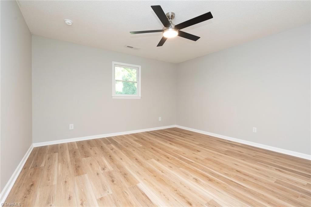 6560 Skylark Road Pfafftown, NC 27040 - Photo 7 of 16 Gallery Image 7