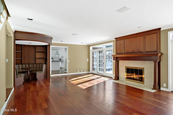 $1,600,000 | 6 Beacon Hill Drive, Saratoga Springs, NY 12866