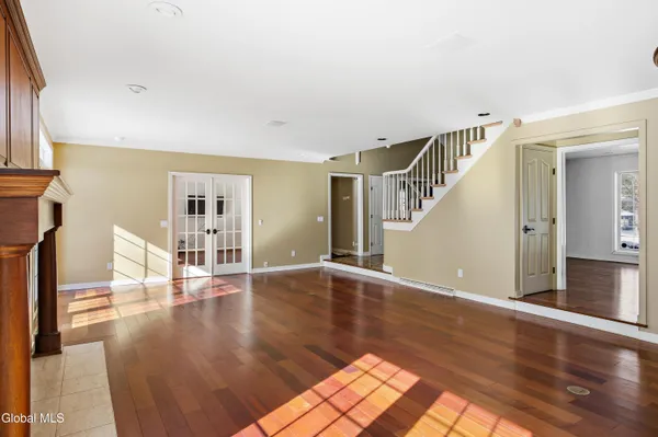 $1,600,000 | 6 Beacon Hill Drive, Saratoga Springs, NY 12866