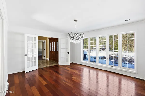 $1,600,000 | 6 Beacon Hill Drive, Saratoga Springs, NY 12866