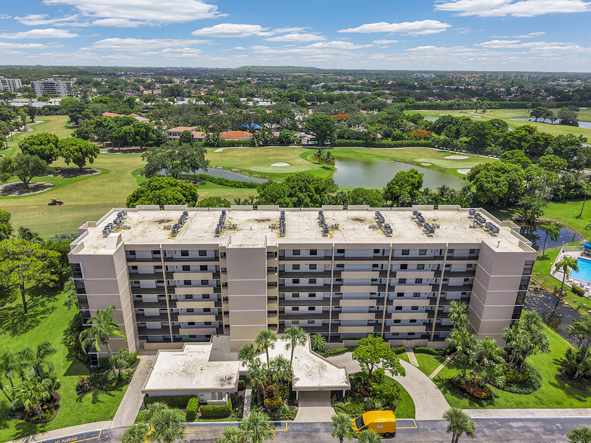 6562 Boca Del Mar Drive, Unit 425 Boca Raton, FL 33433 - Photo 19 of 26 DJI_20260709141438_0501_D