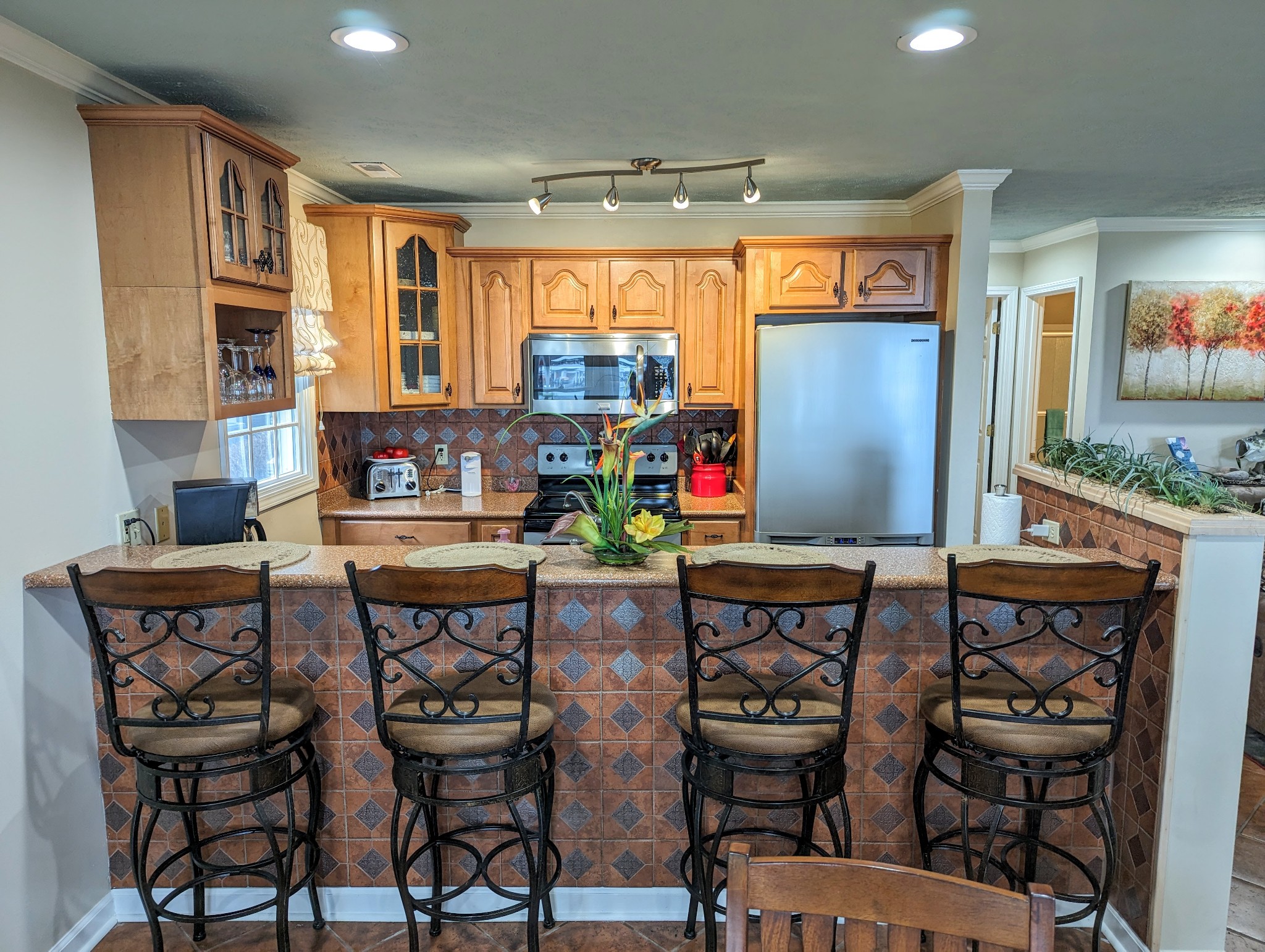 226 Pleasant Place, Unit B2 Springville, TN 38256 - Photo 15 of 43 a view of a dining room with furniture