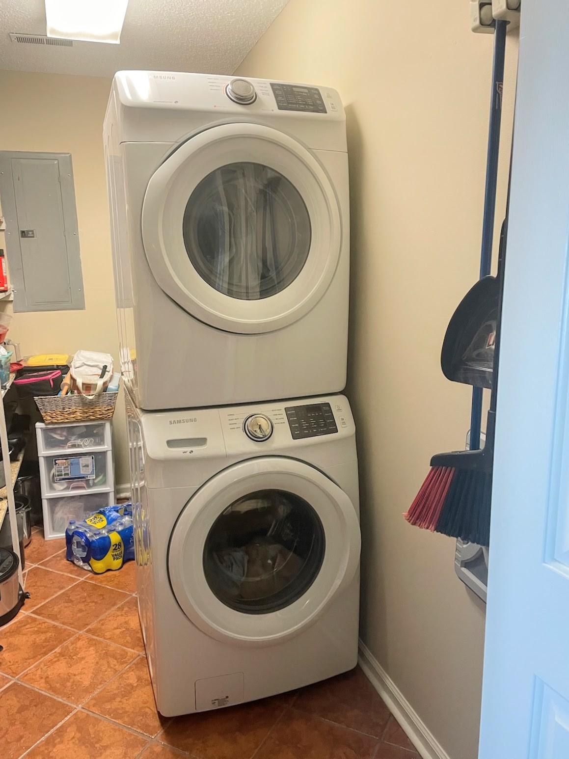 226 Pleasant Place, Unit B2 Springville, TN 38256 - Photo 27 of 43 a utility room with dryer and washer