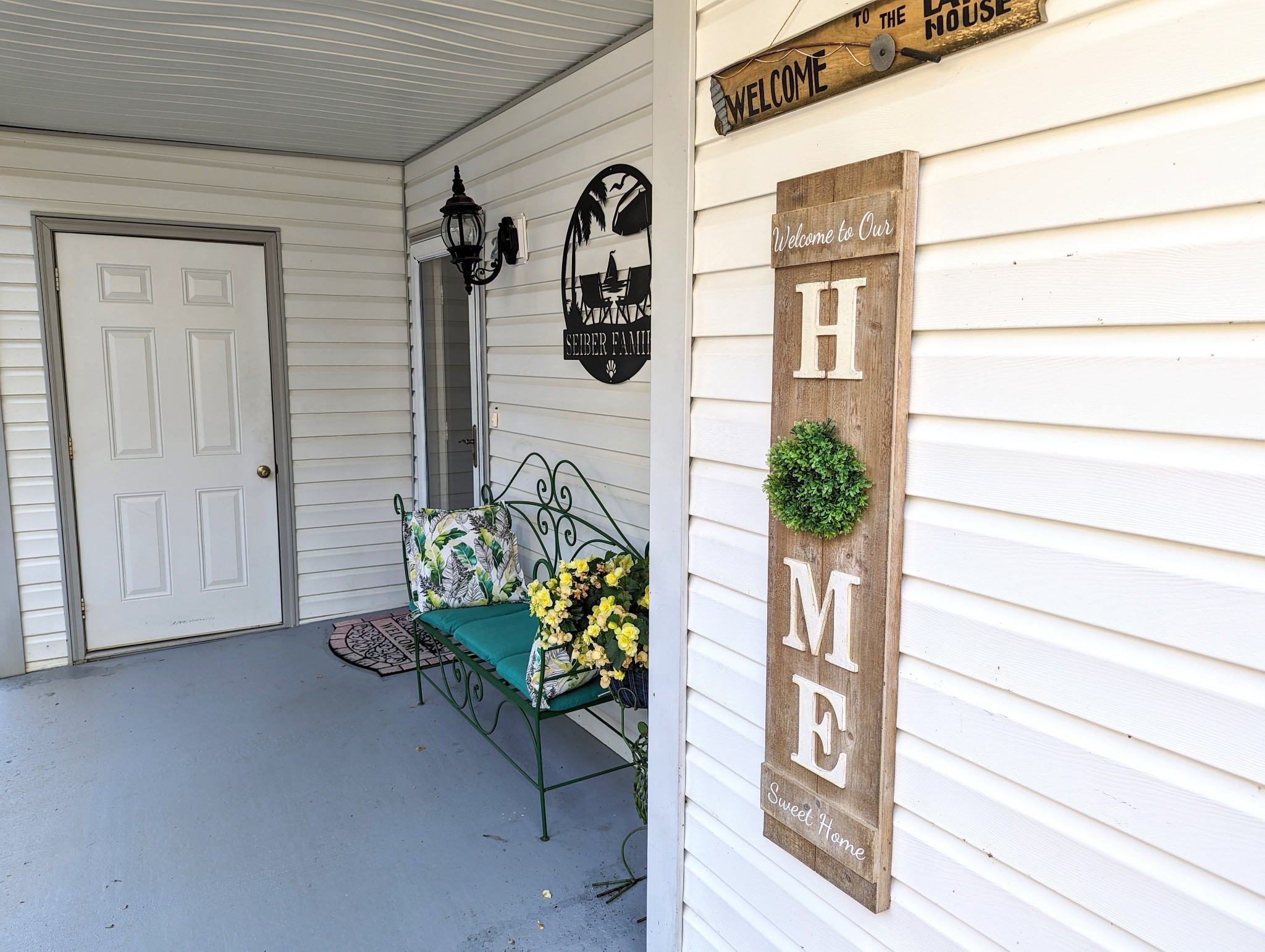 226 Pleasant Place, Unit B2 Springville, TN 38256 - Photo 40 of 43 a front view of a house with garden