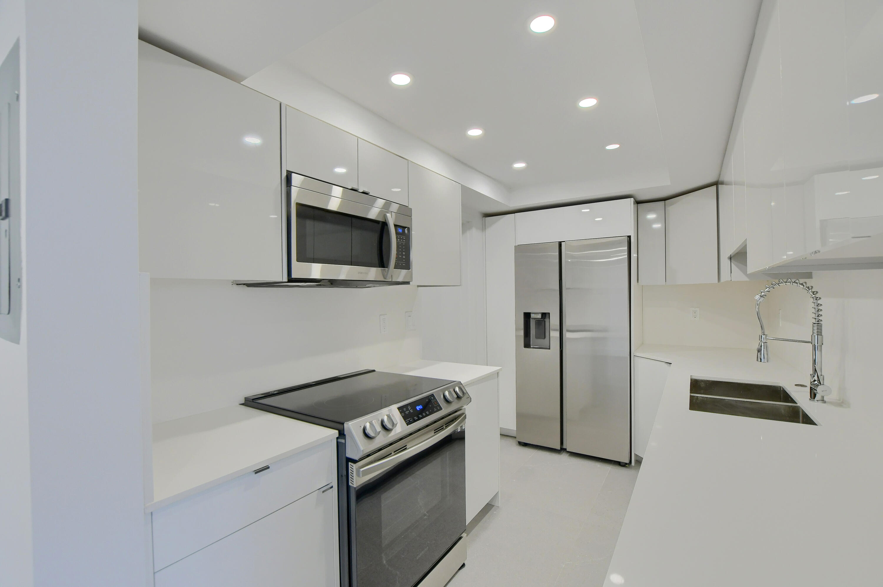 7738 Lakeside Boulevard, Unit 376 Boca Raton, FL 33434 - Photo 1 of 24 09_ebf_0730-hdr(5)
