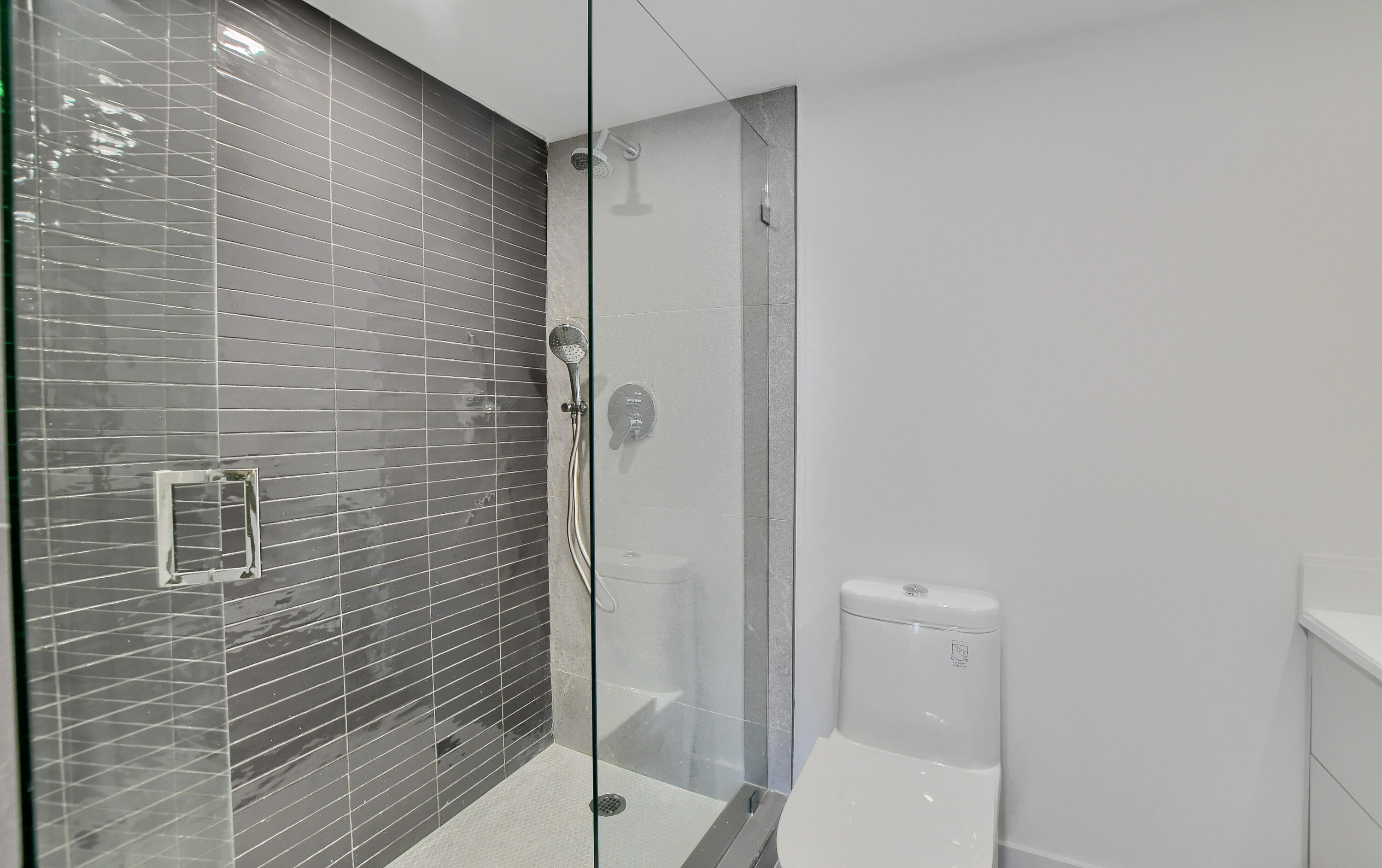 7738 Lakeside Boulevard, Unit 376 Boca Raton, FL 33434 - Photo 17 of 24 20_ebf_0785-hdr(5)
