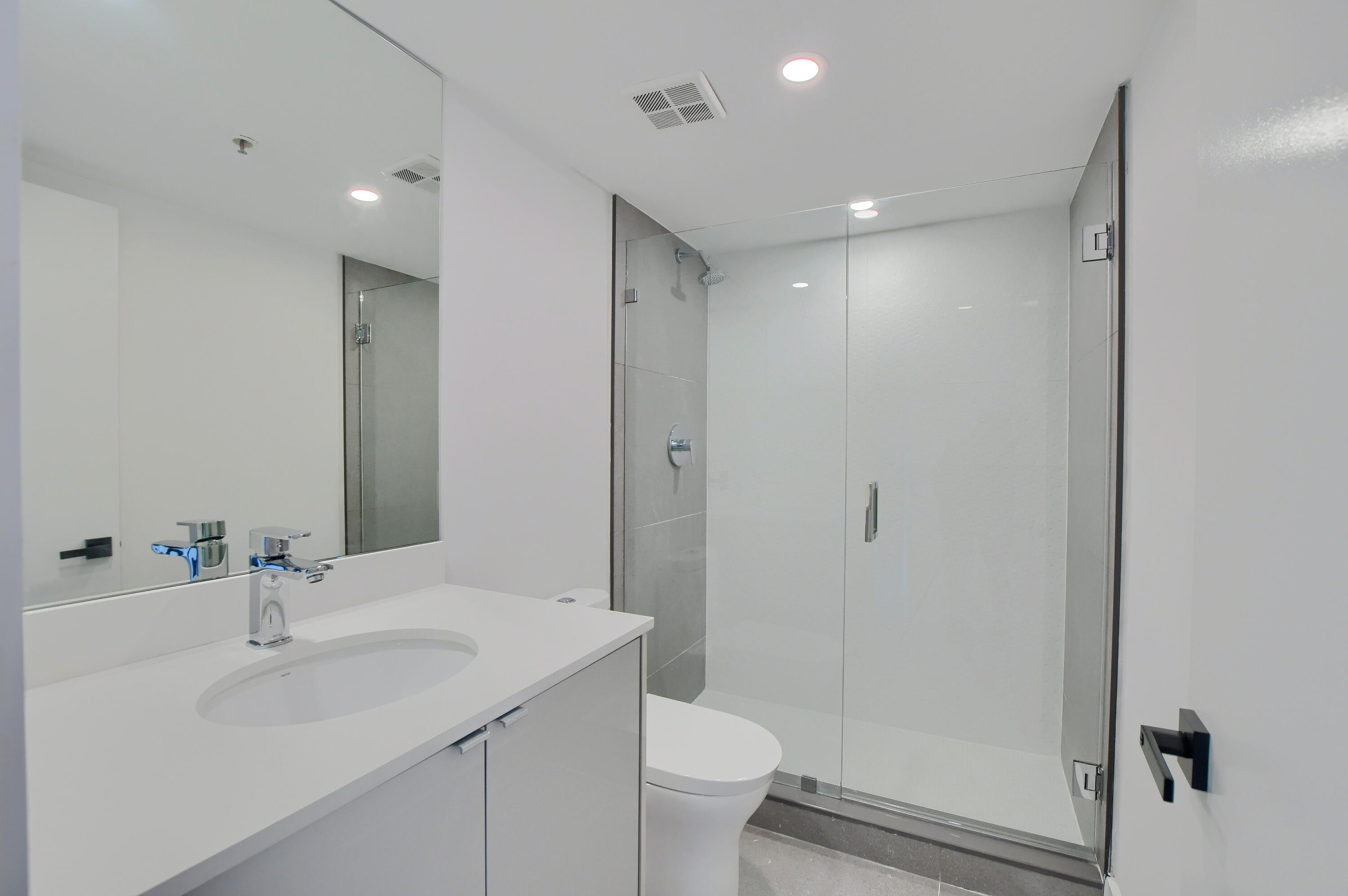 7738 Lakeside Boulevard, Unit 376 Boca Raton, FL 33434 - Photo 9 of 24 11_ebf_0740-hdr(5)
