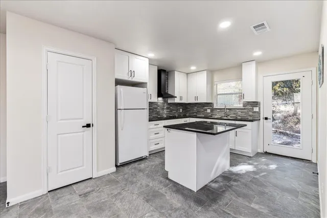 $6,000 | 2505 Pace Bend Road South, Spicewood, TX 78669