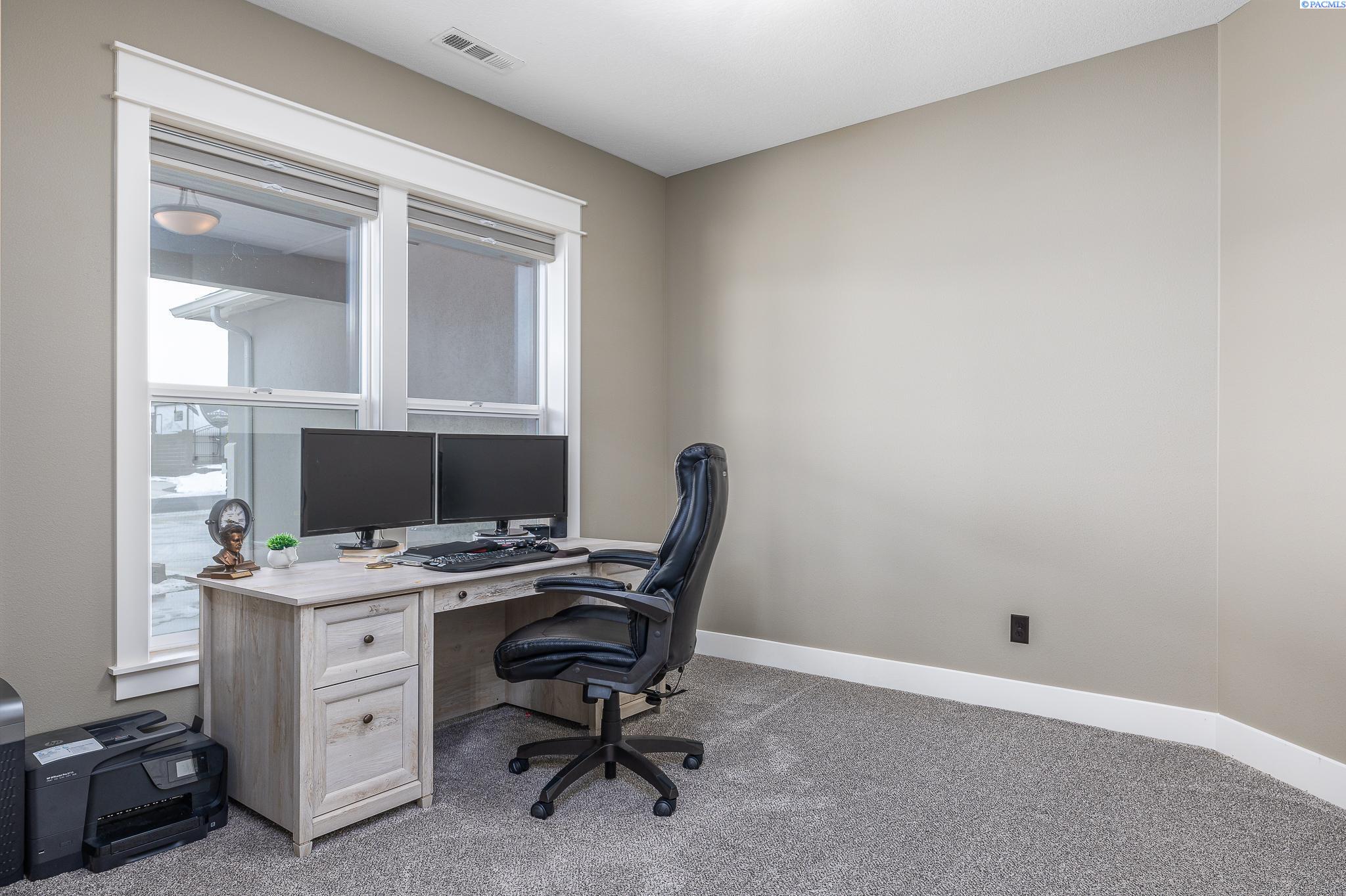 84506 Wallowa Road Kennewick, WA 99338 - Photo 6 of 37 Gallery Image 6