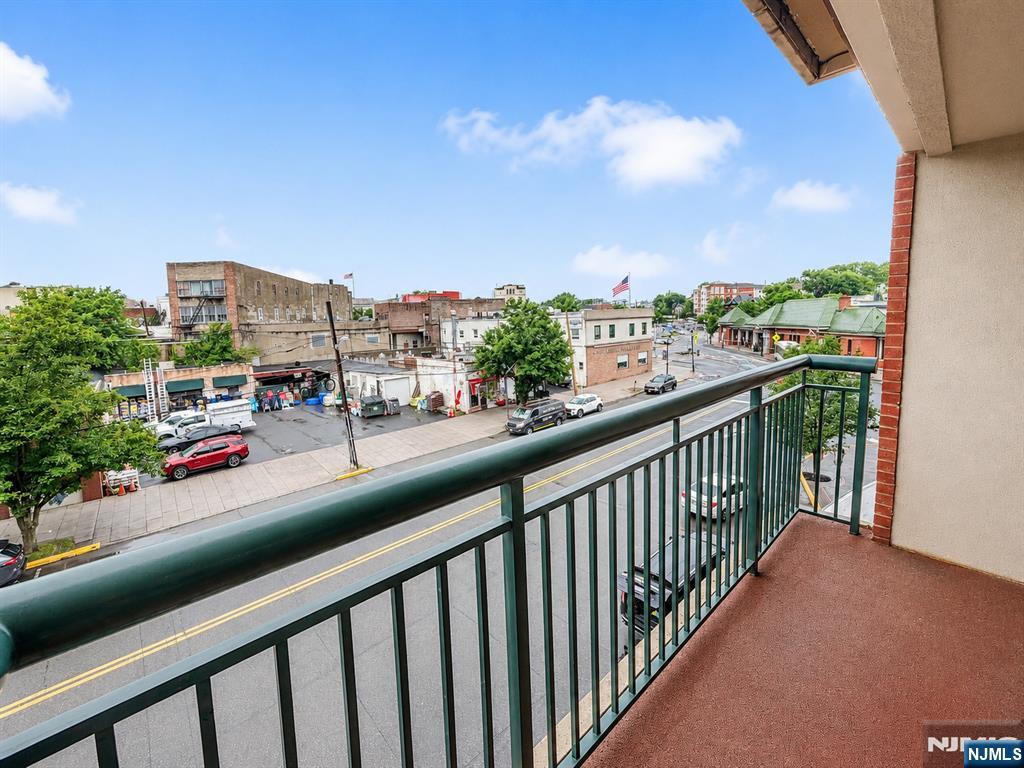 1-orient W Orient Way, Unit 305 Rutherford, NJ 07070 - Photo 27 of 48