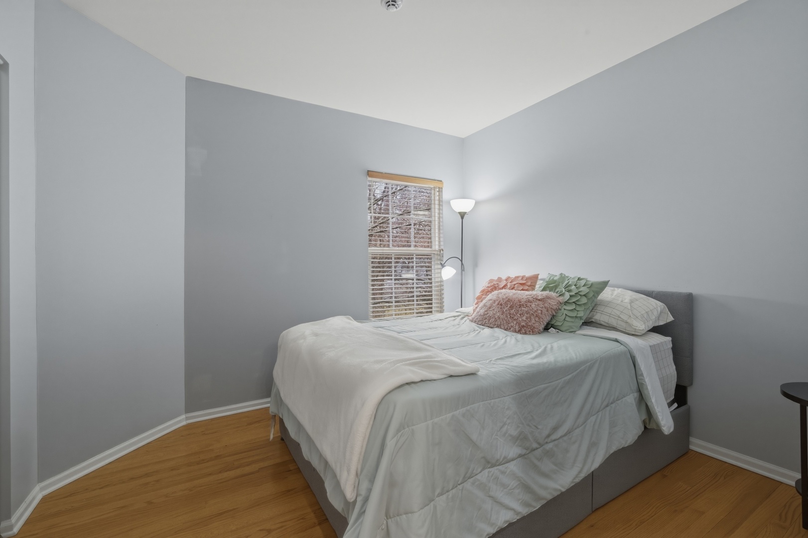 286 Prairie View Lane Wheeling, IL 60090 - Photo 16 of 24