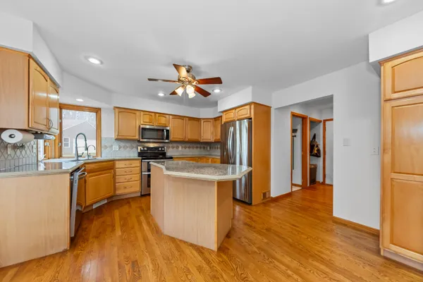 $795,000 | 11460 Hearthside Drive, Pinckney, MI 48169