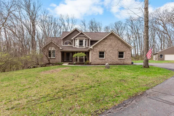 $795,000 | 11460 Hearthside Drive, Pinckney, MI 48169