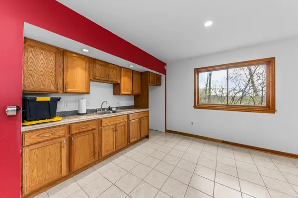 $795,000 | 11460 Hearthside Drive, Pinckney, MI 48169