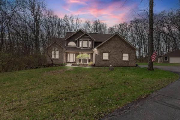 $795,000 | 11460 Hearthside Drive, Pinckney, MI 48169