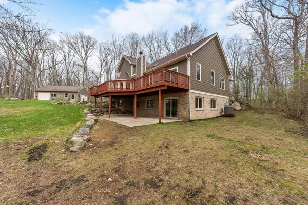 $795,000 | 11460 Hearthside Drive, Pinckney, MI 48169