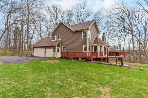 $795,000 | 11460 Hearthside Drive, Pinckney, MI 48169