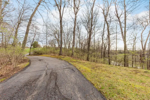 $795,000 | 11460 Hearthside Drive, Pinckney, MI 48169