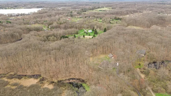 $795,000 | 11460 Hearthside Drive, Pinckney, MI 48169