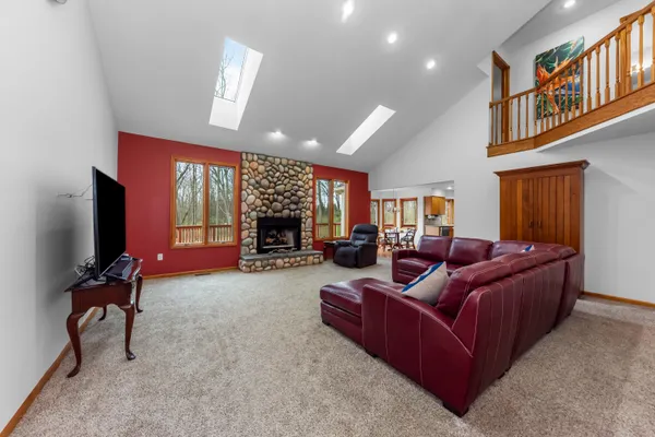$795,000 | 11460 Hearthside Drive, Pinckney, MI 48169